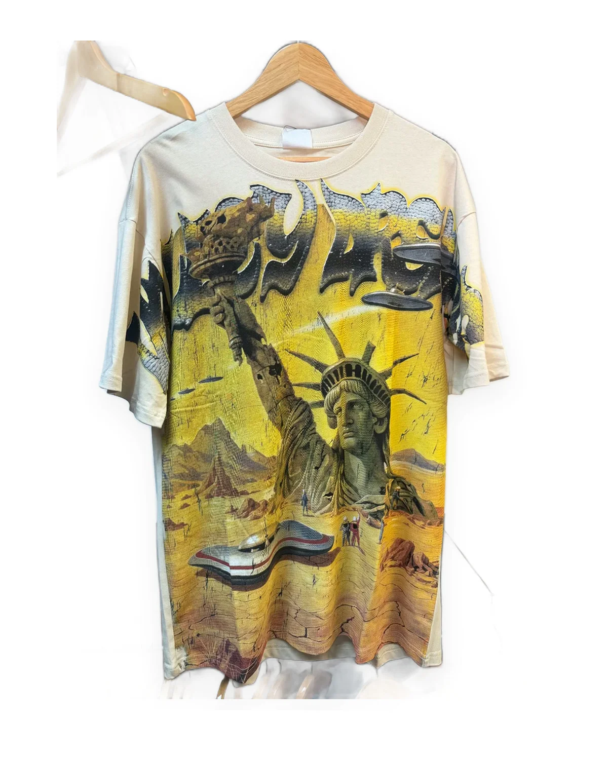 Cream Statue of Liberty Desert Graphic Tee